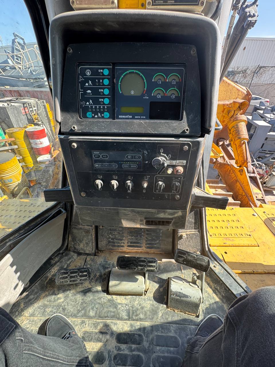 Бульдозер KOMATSU D375A-5