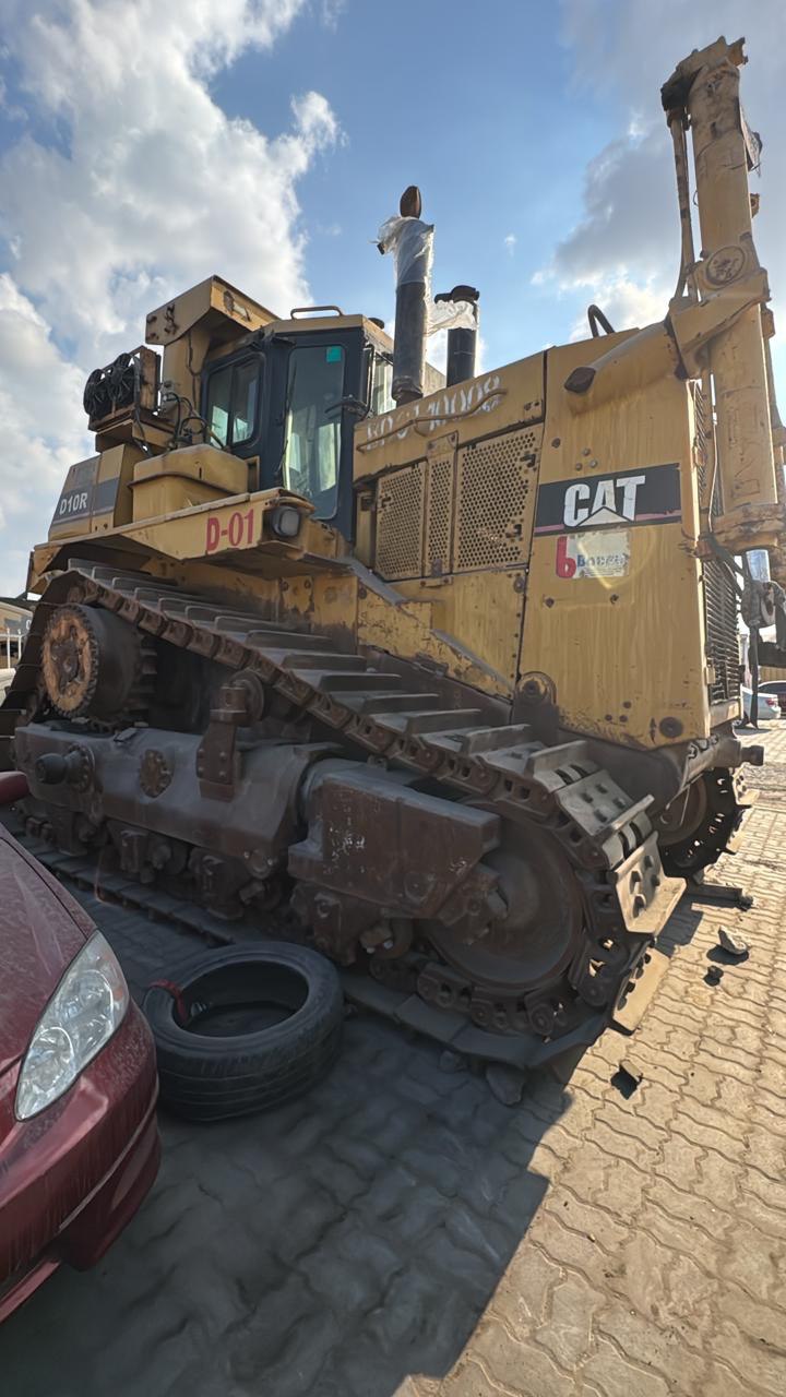 Бульдозер Caterpillar D10R