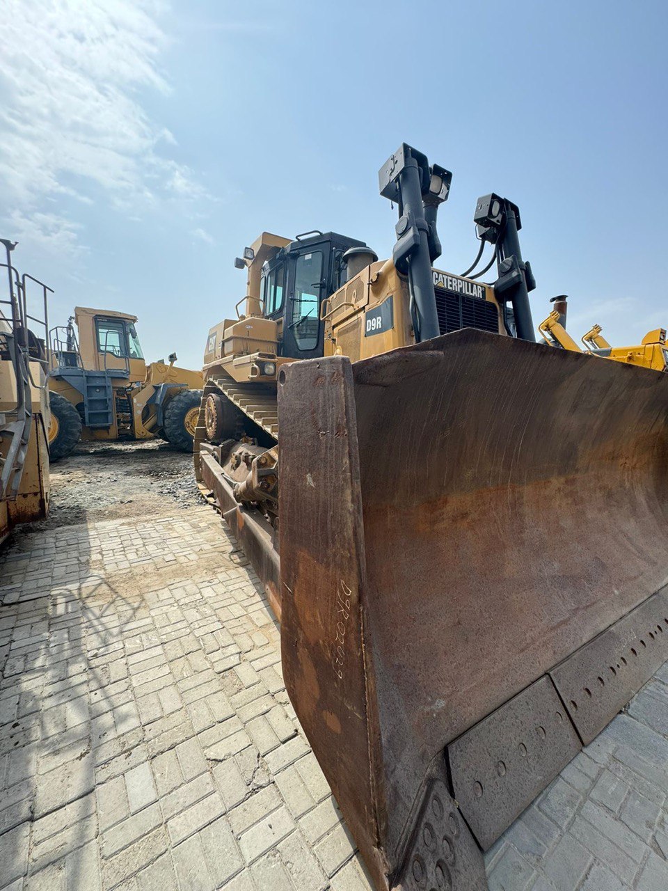 Бульдозер Caterpillar D9R
