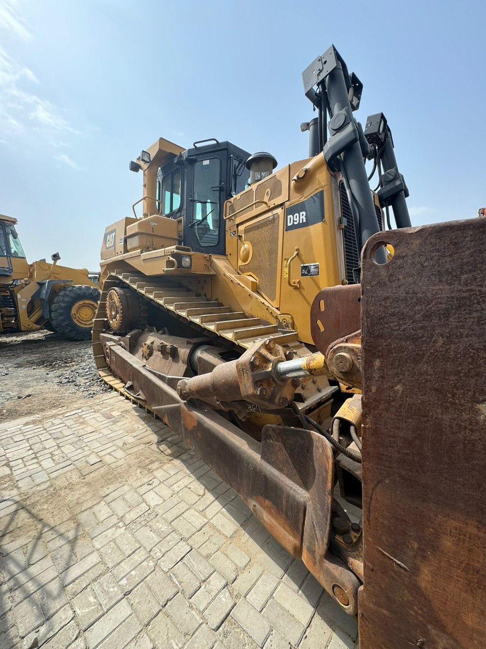 Бульдозер Caterpillar D9R