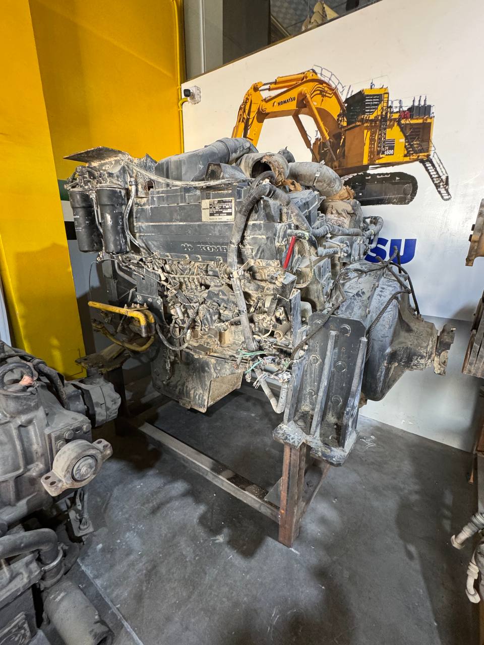 Двигатель Komatsu SA12V140