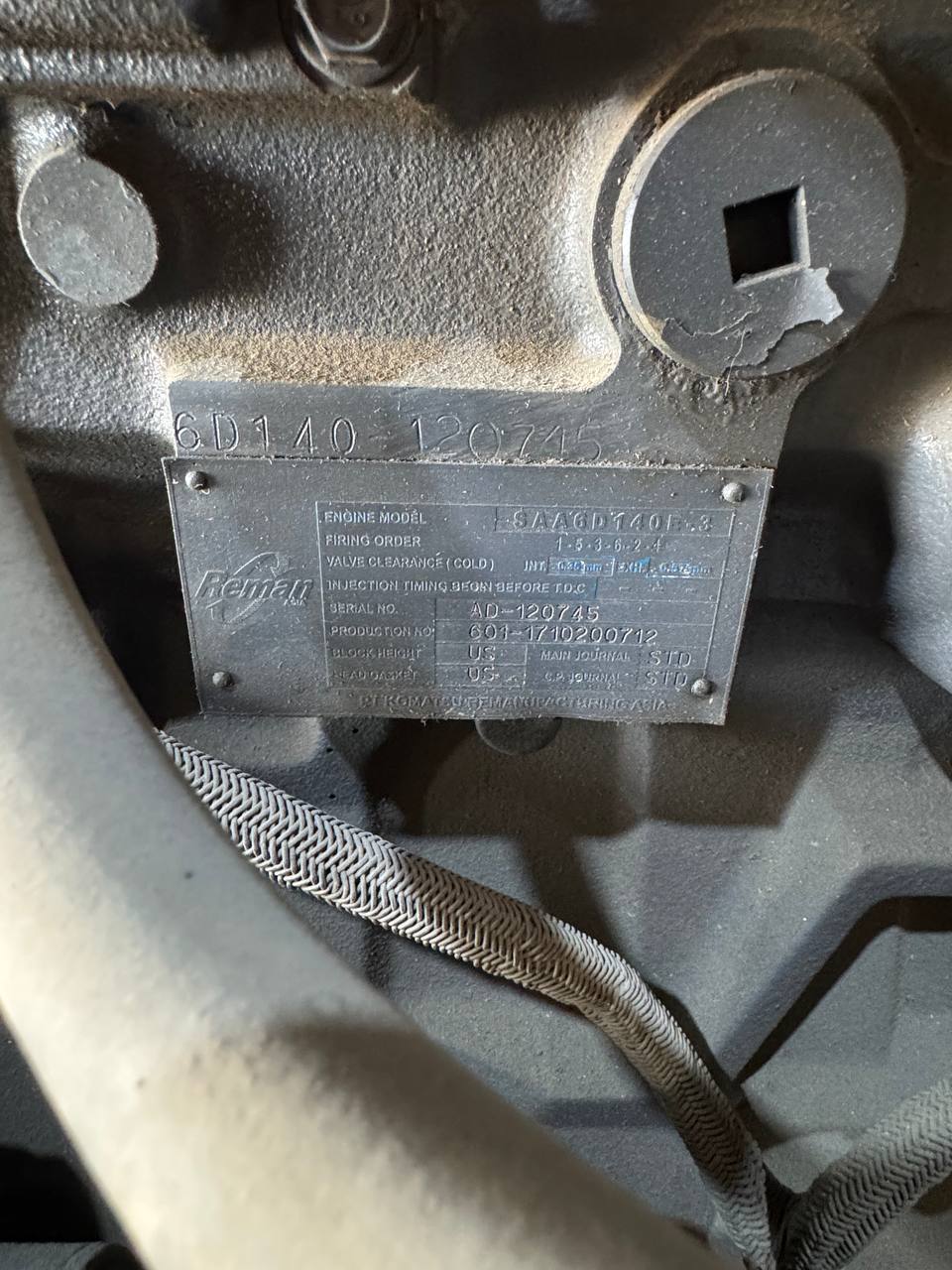 Двигатель Komatsu SAA6D140E-3