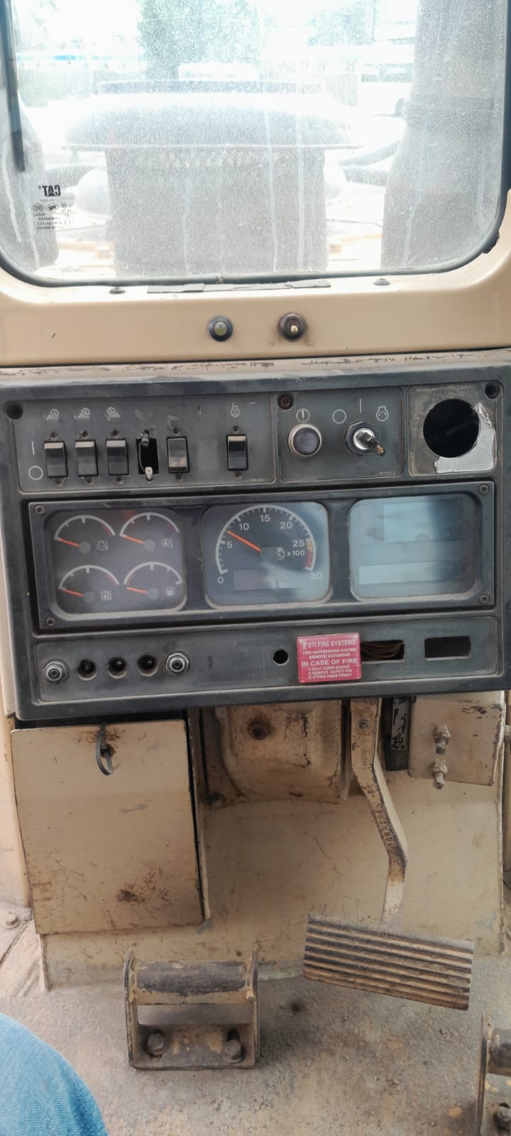 Бульдозер D10R CAT 2005 год (2 шт)