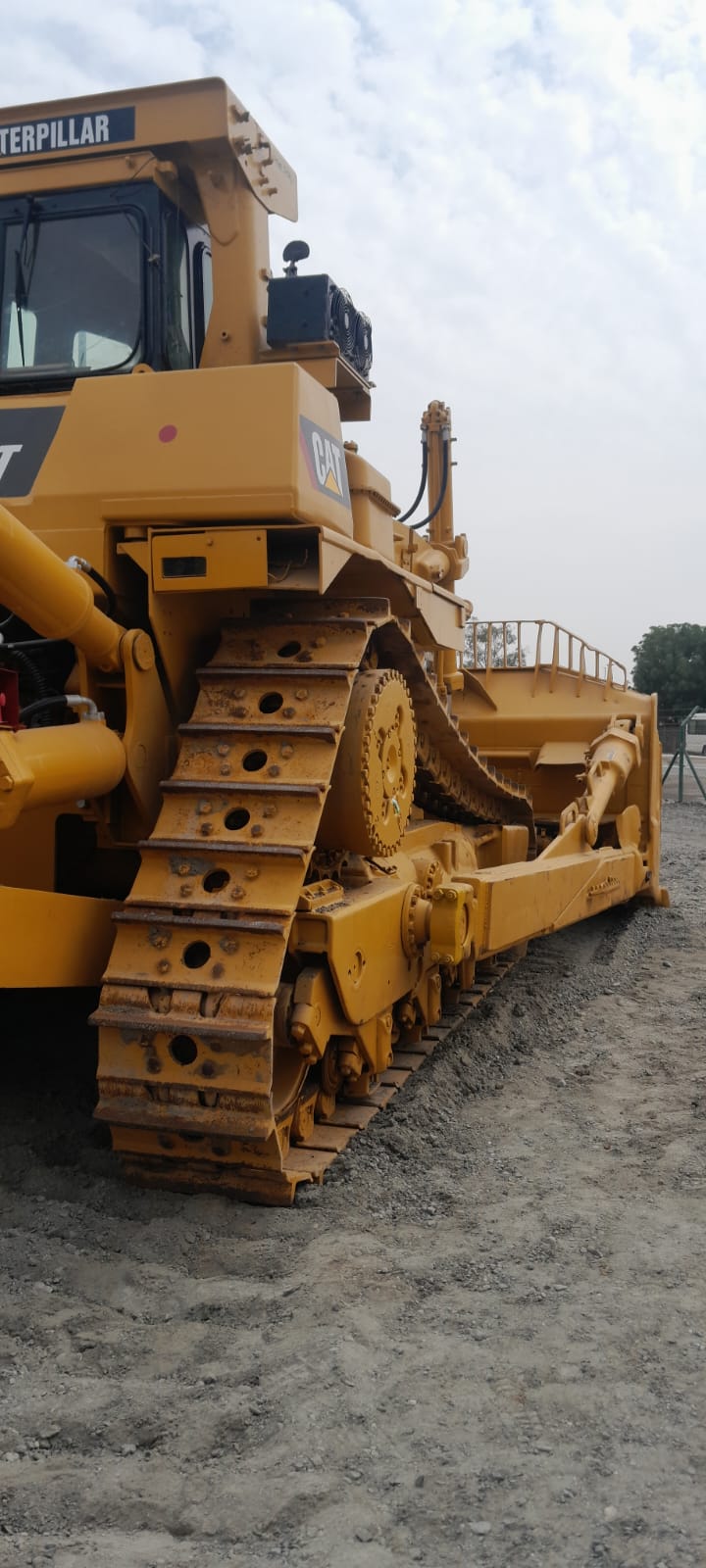 Бульдозер D10R CAT 2005 год (2 шт)