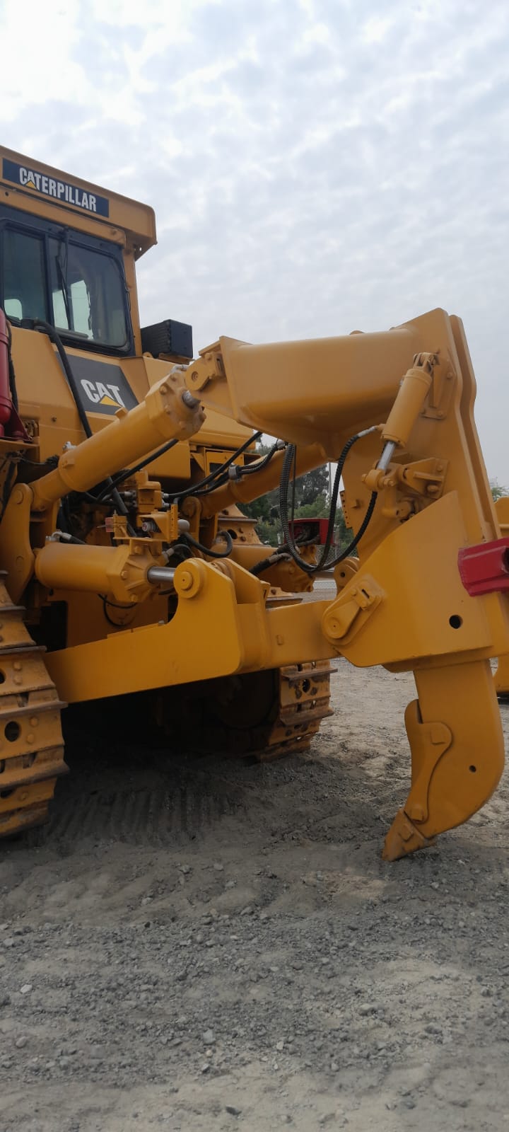 Бульдозер D10R CAT 2005 год (2 шт)