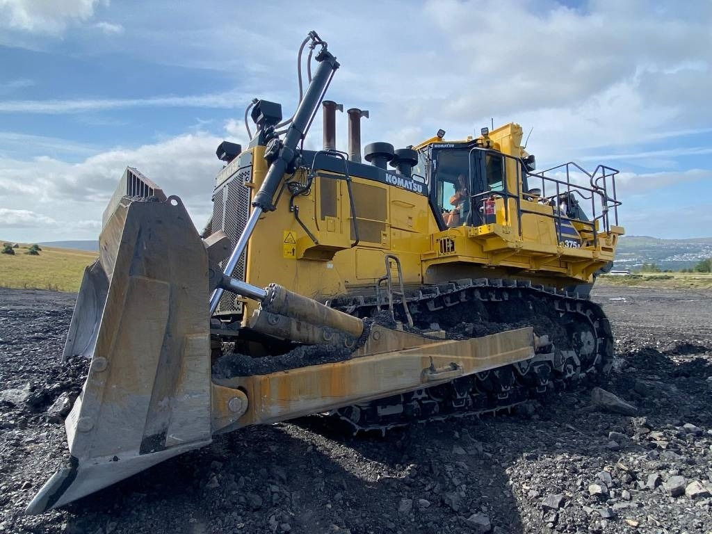 Бульдозер Komatsu D375A-8