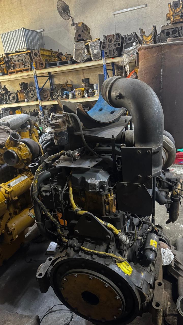 Двигатель Komatsu D275-5 SDA6D140E-3