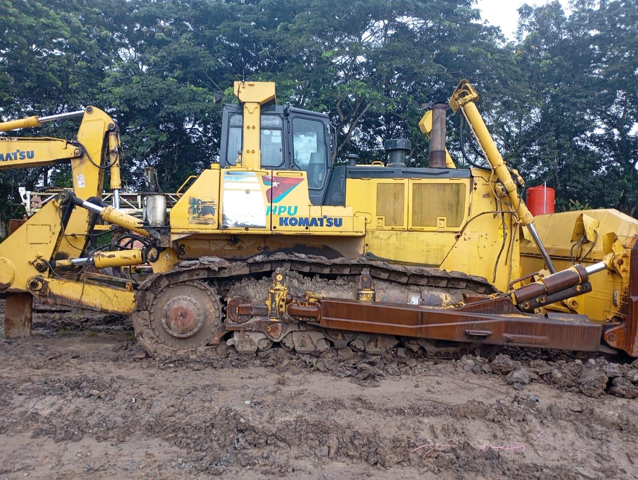 Бульдозер Komatsu 375-6