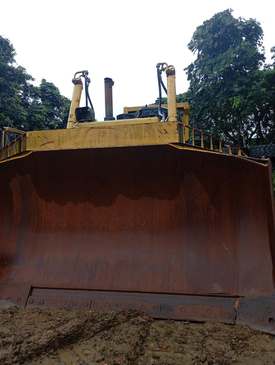 Бульдозер Komatsu 375-6R