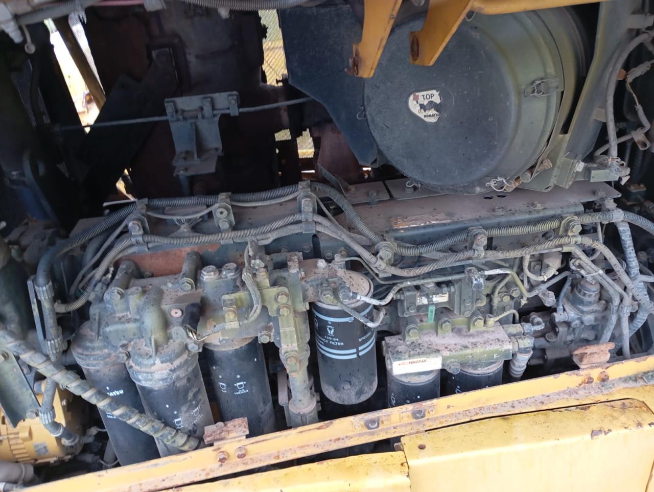 Бульдозер Komatsu 375-6R