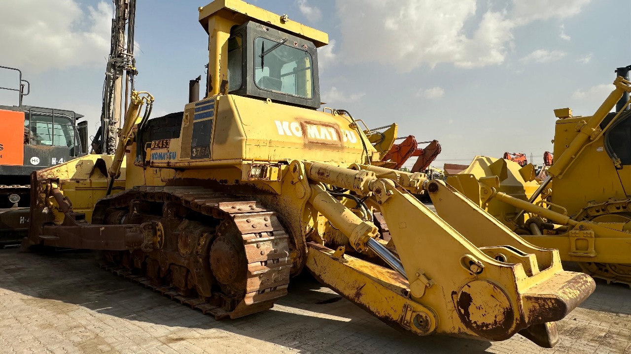 Бульдозер Komatsu 375-5