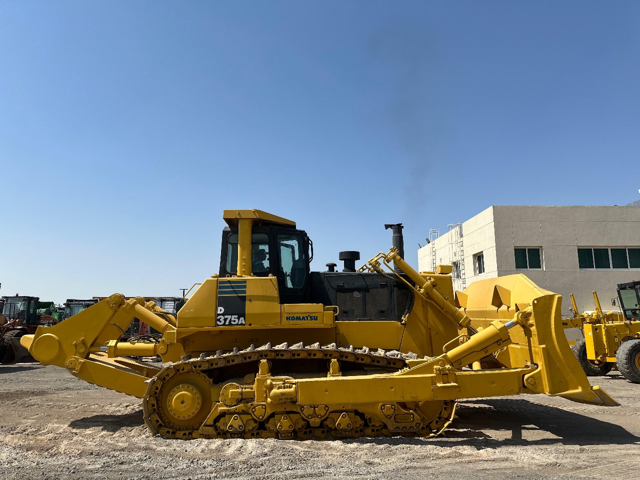 Бульдозер Komatsu 375-5