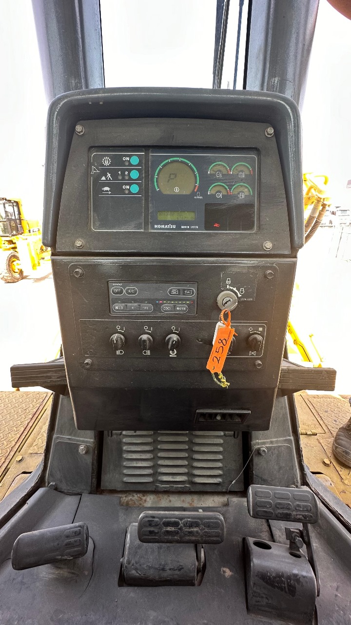 Бульдозер Komatsu 375-5