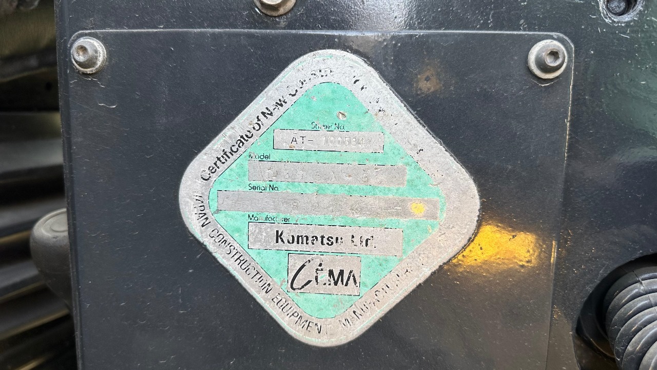 Бульдозер Komatsu 375-5