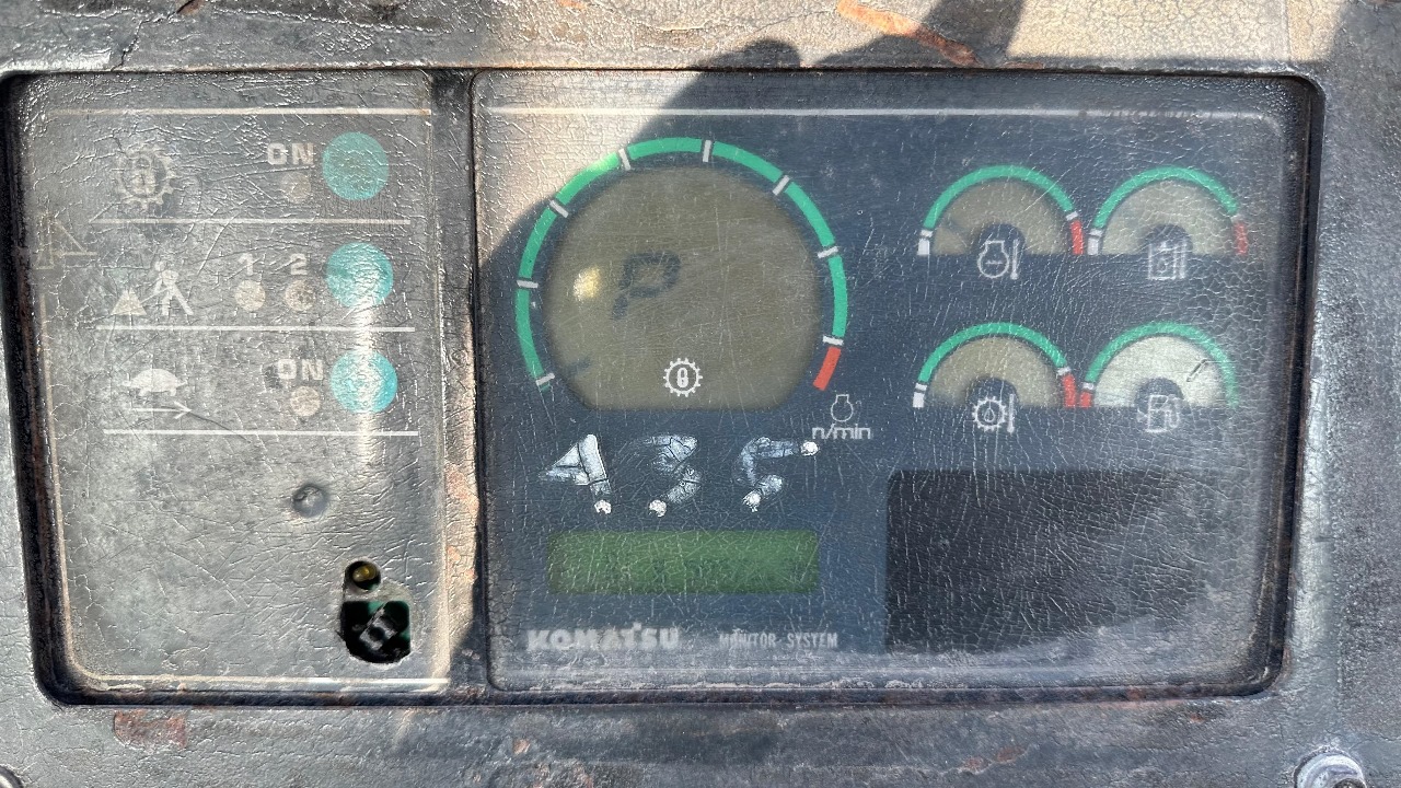 Бульдозер Komatsu 375-5