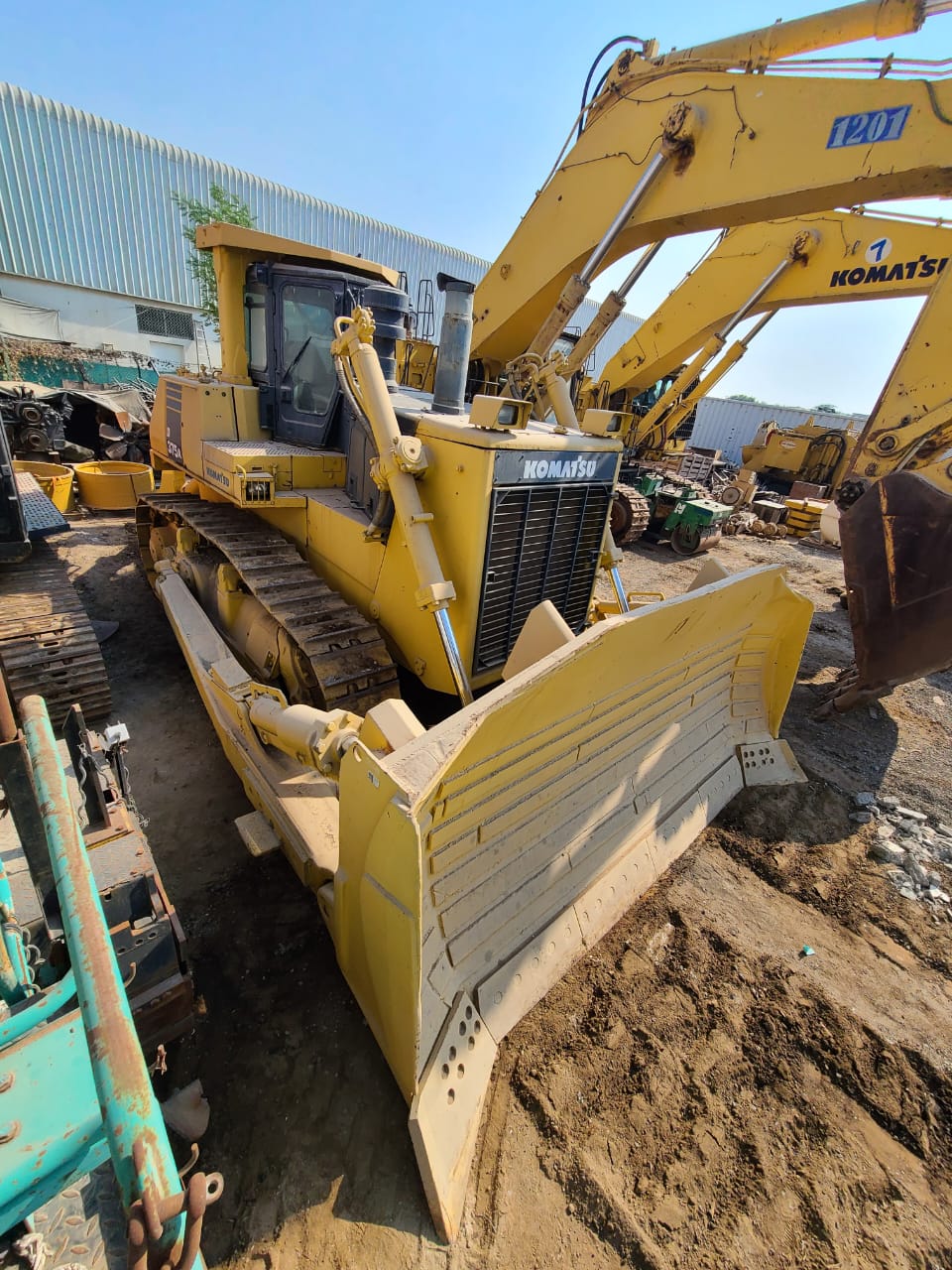Бульдозер Komatsu 375-5