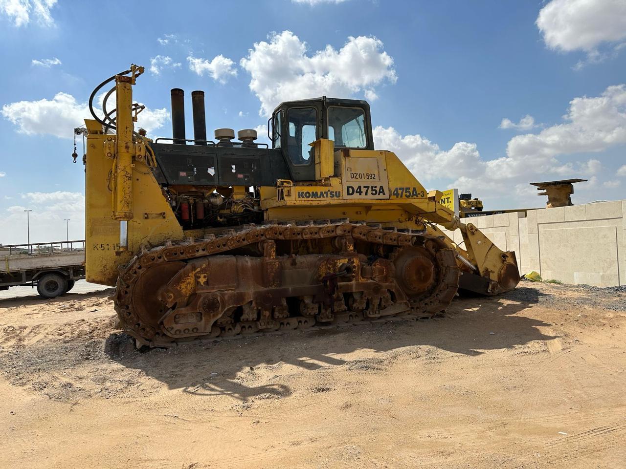 Бульдозер Komatsu 475-3