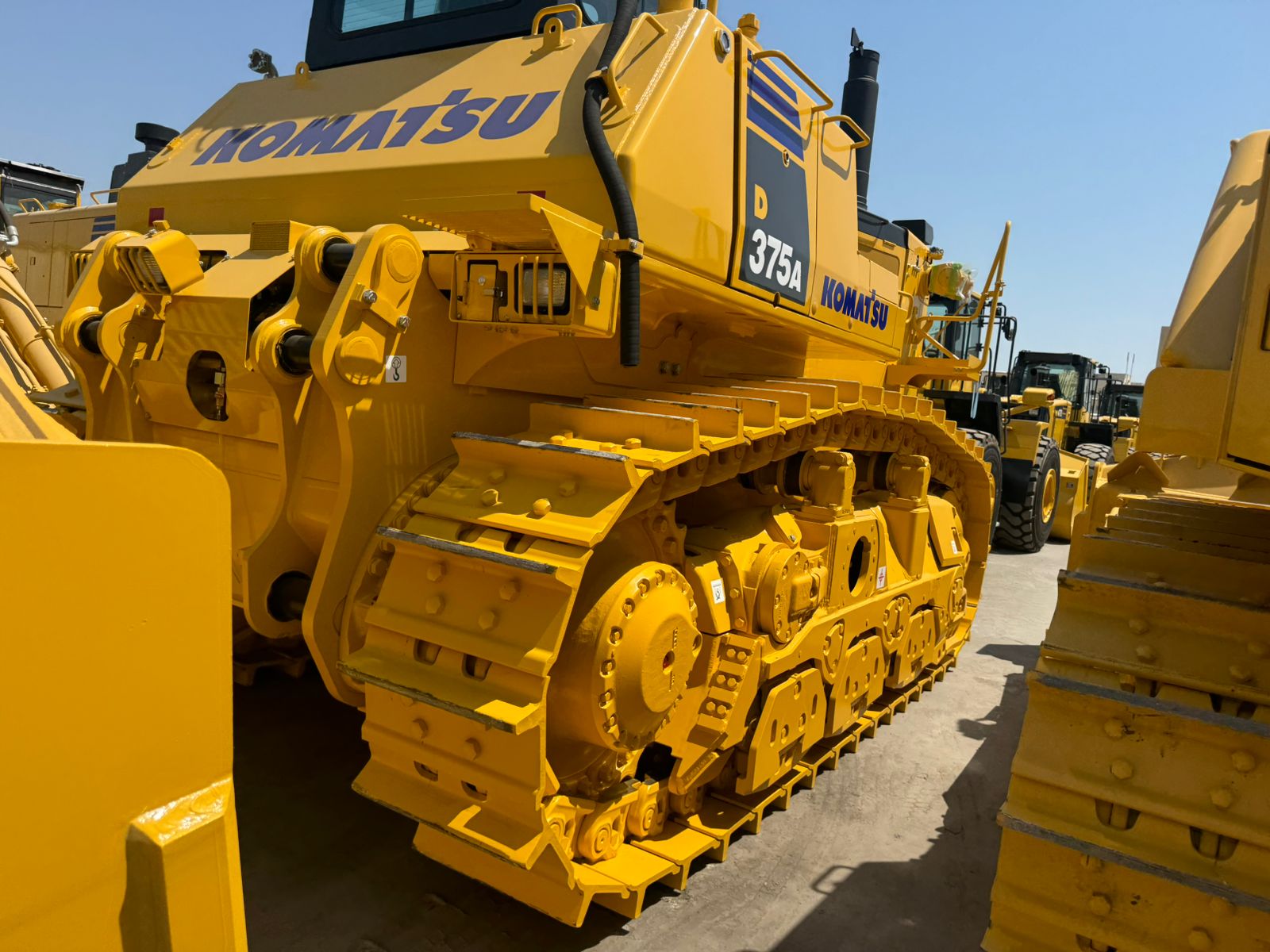 Бульдозер D375-6R (новый)