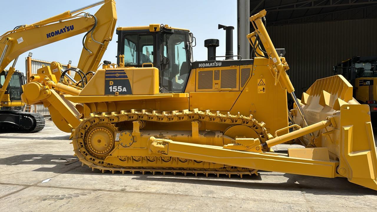 Бульдозер KOMATSU D155A