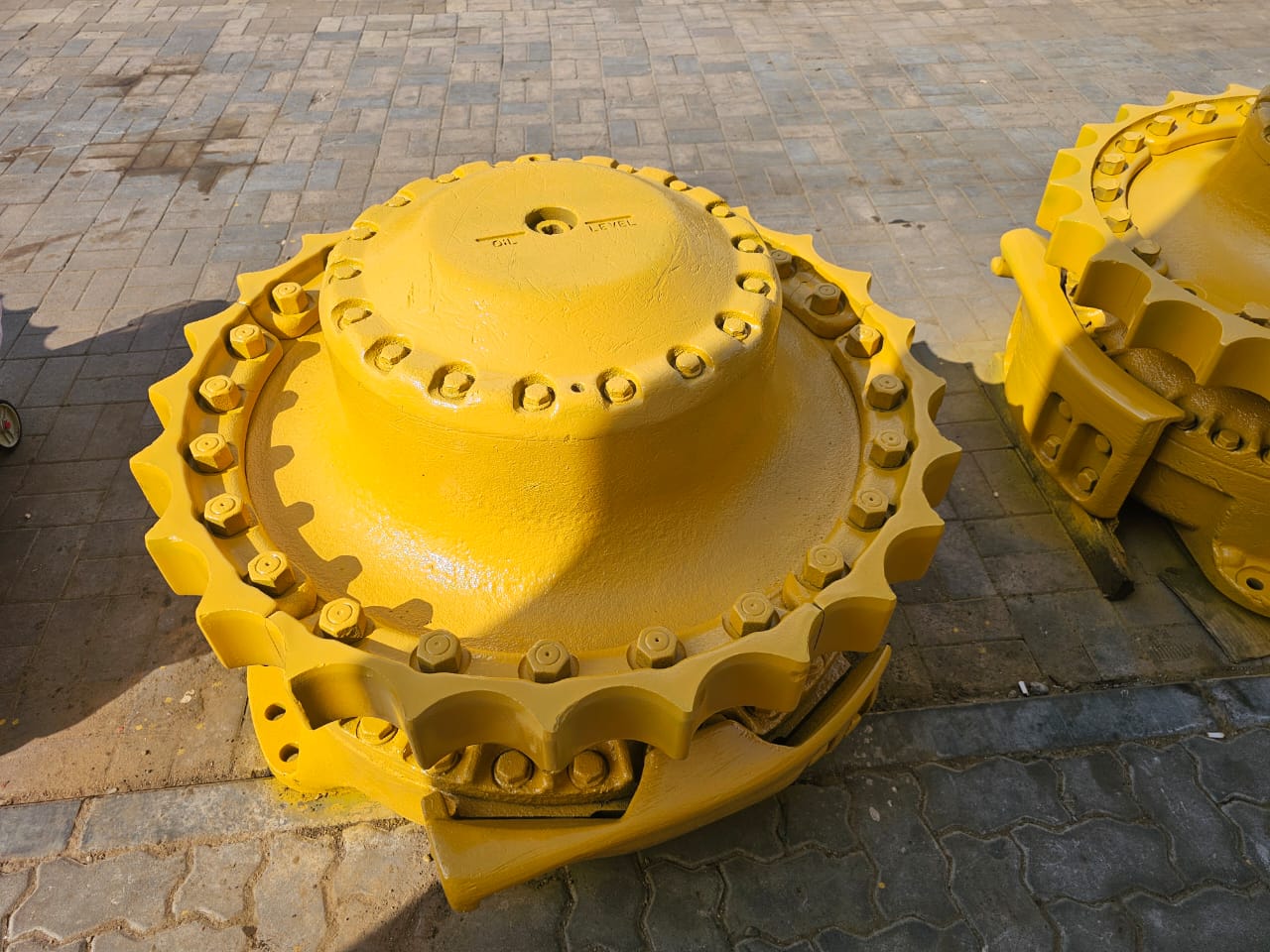 Бортовые редукторы Komatsu D275
