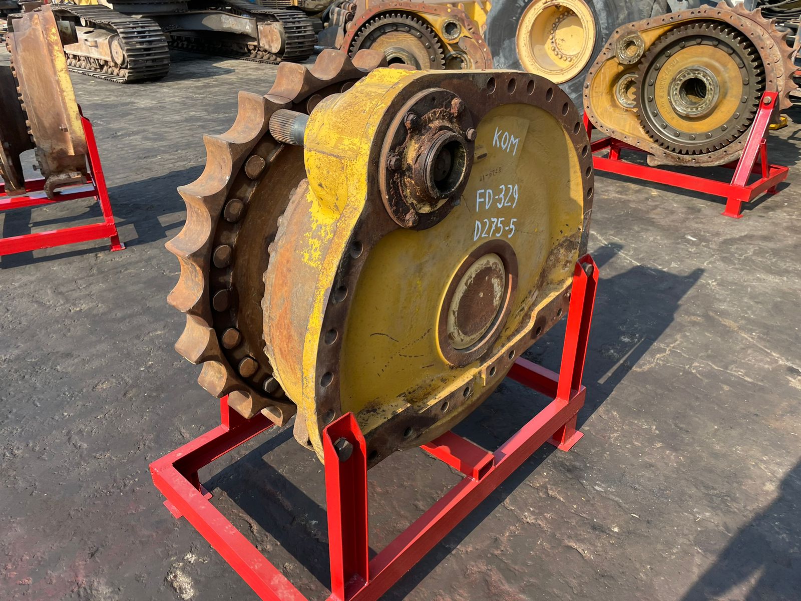 Бортовой редуктор для бульдозера Komatsu D275-5 Бортовой редуктор для бульдозера Komatsu D275-5