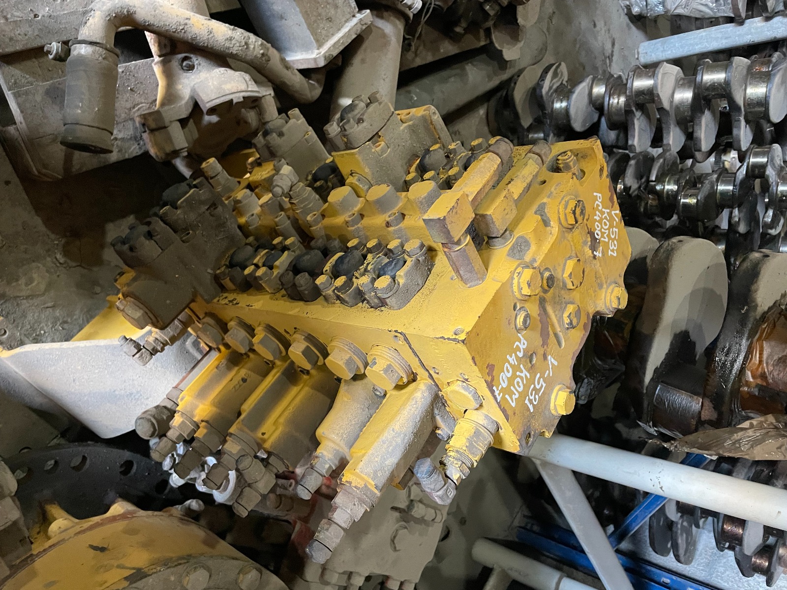 Гидрораспределитель (Control Valve) на Komatsu PC400-7