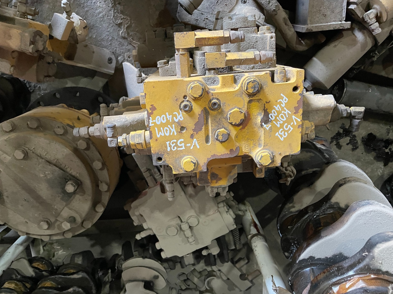 Гидрораспределитель (Control Valve) на Komatsu PC400-7