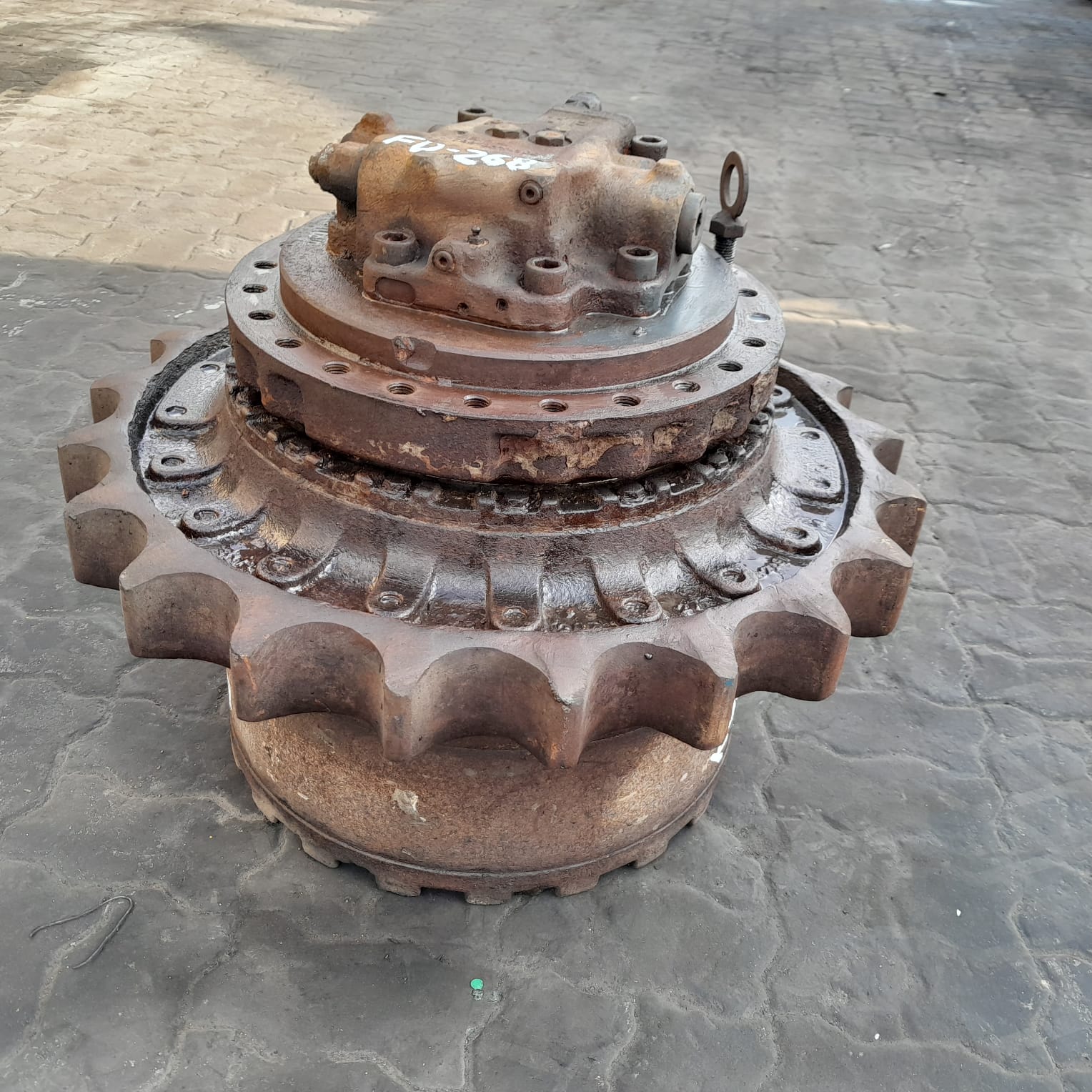 Бортовые редукторы для экскаватора Komatsu PC300-7