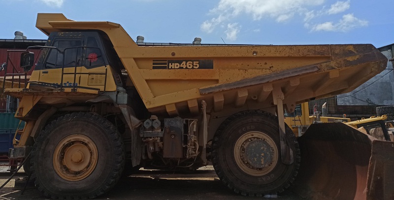 Самосвал Komatsu HD465-7